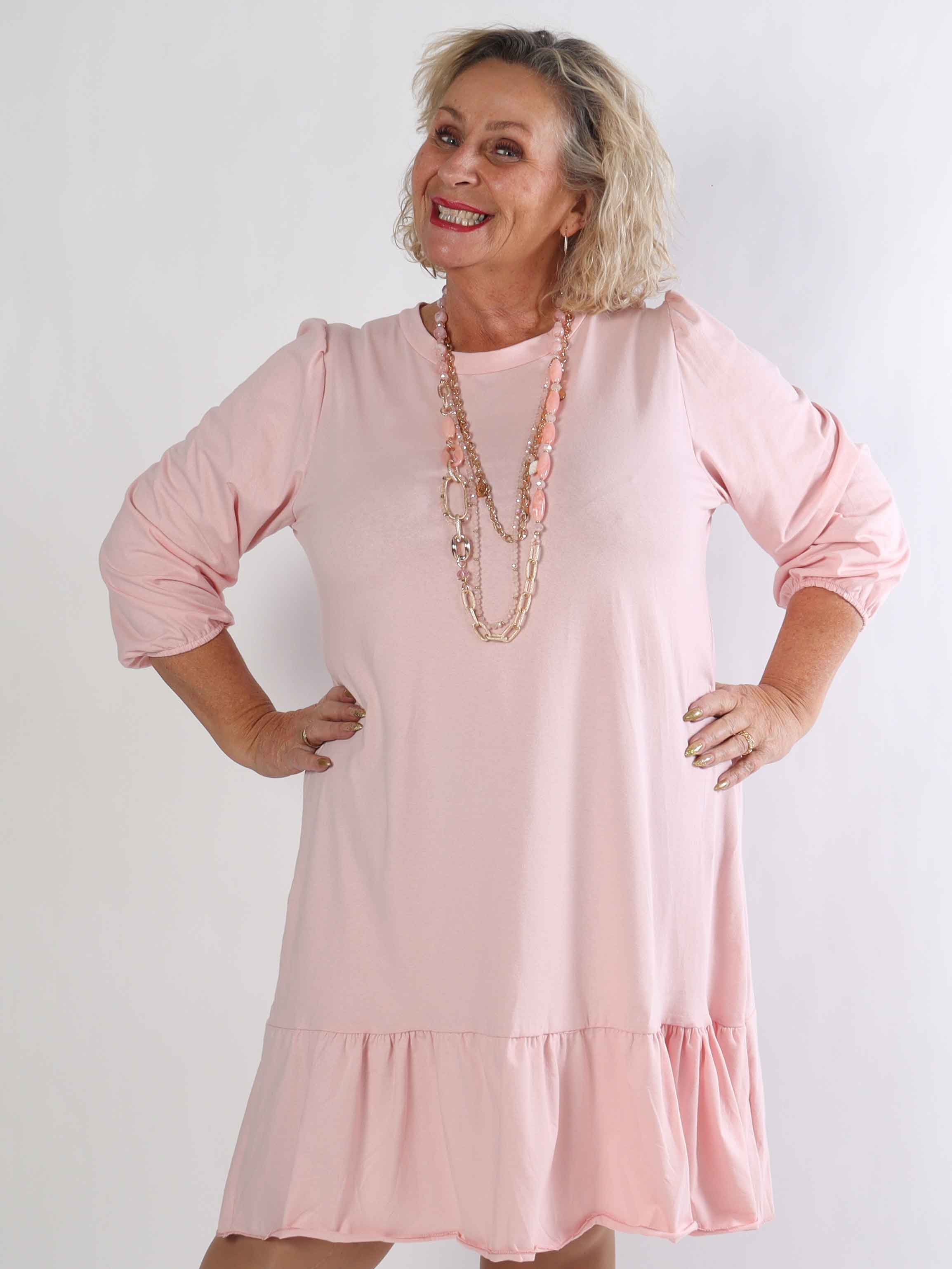 Zafira - Plus size joggingkjole i bomuld med sød flæsekant